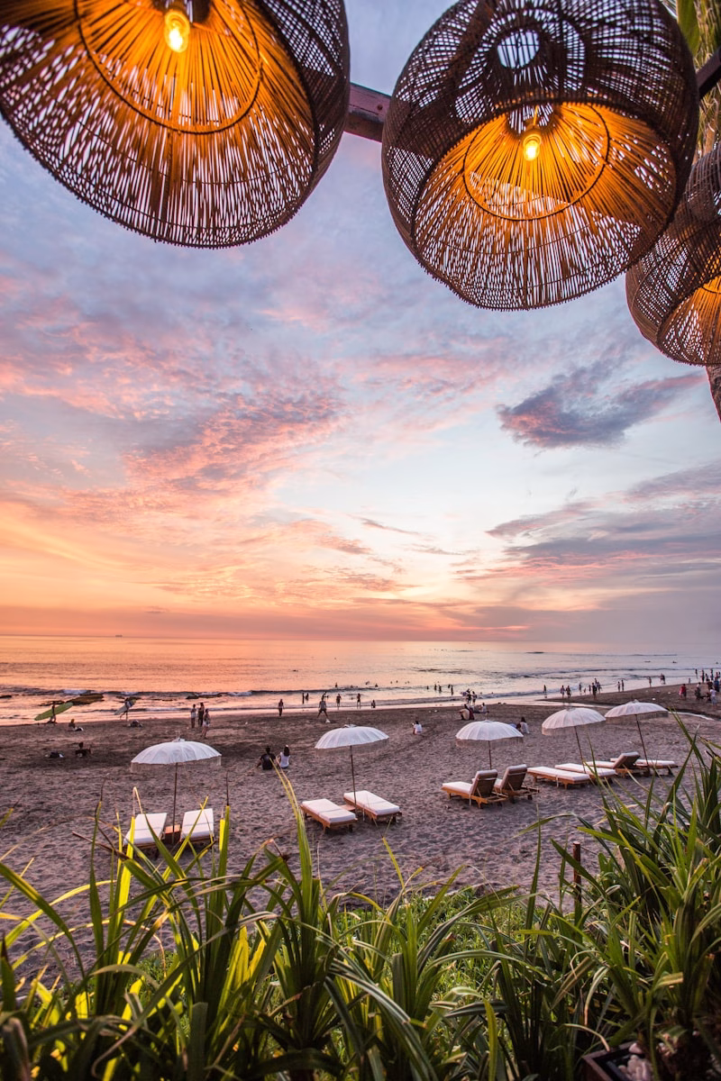 Παραλία και beach club κουλτούρα στο Canggu του Μπαλί
