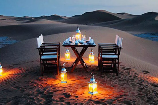 Desert Dining στο Ντουμπάι - Ftherá Travel