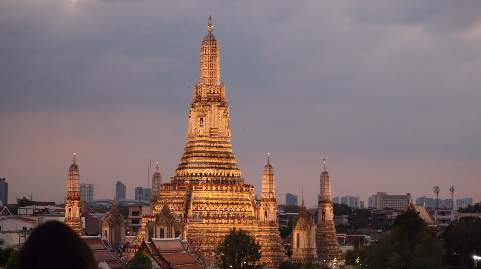 Ο Ναός της Αυγής Wat Arun στην Μπανγκόκ - Fthera Travel