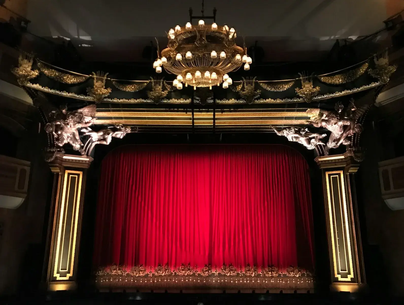 Παράσταση Broadway στη Νέα Υόρκη