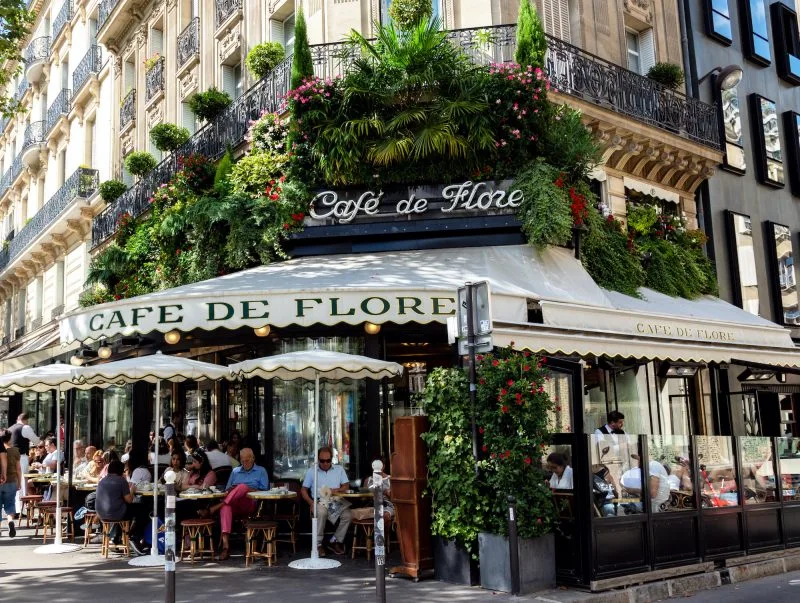 Café de Flore στο Saint-Germain